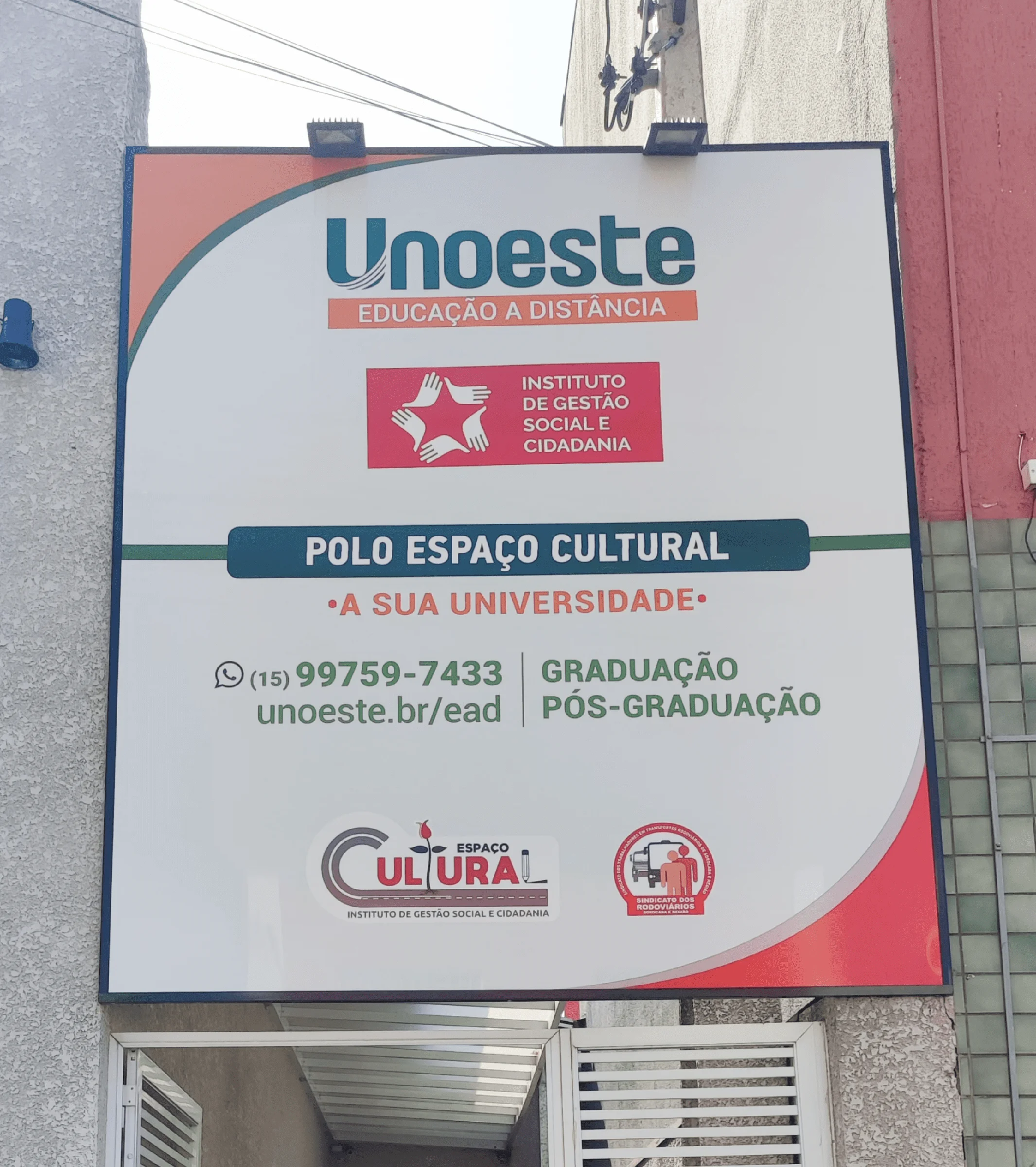 Fachada do Espaço Cultural